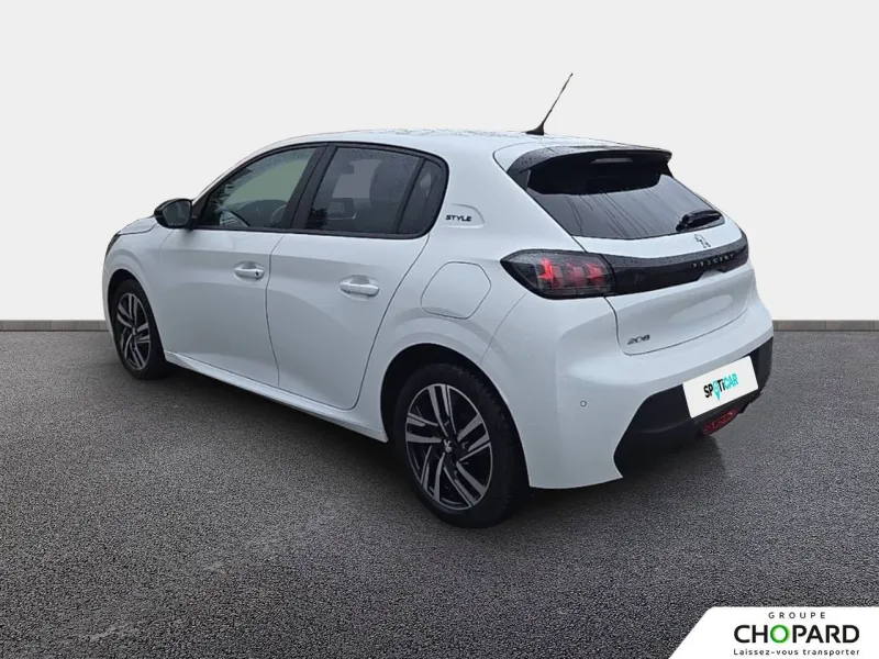 Image secondaire du véhicule 8