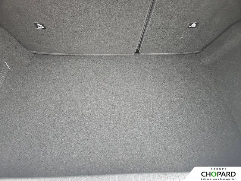 Image secondaire du véhicule 9