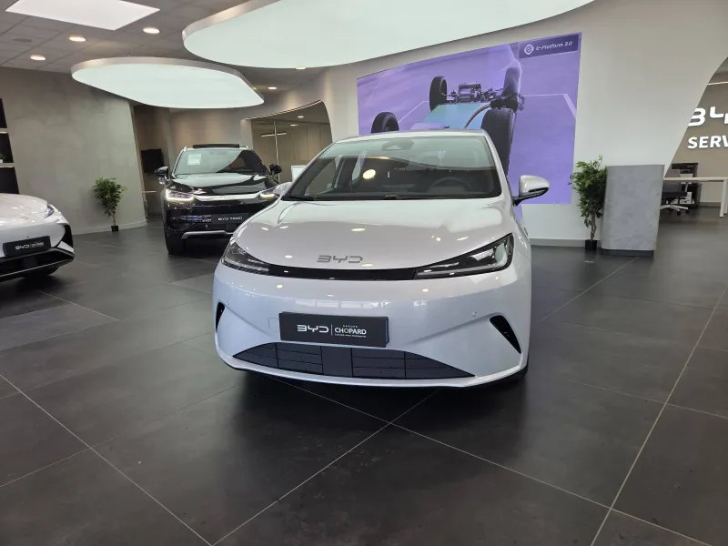 BYD-Dolphin G-Dolphin G 1.5 DM-i PHEV 175 ch BYD-Dolphin G-d'occasion chez BYD Bourg-en-Bresse