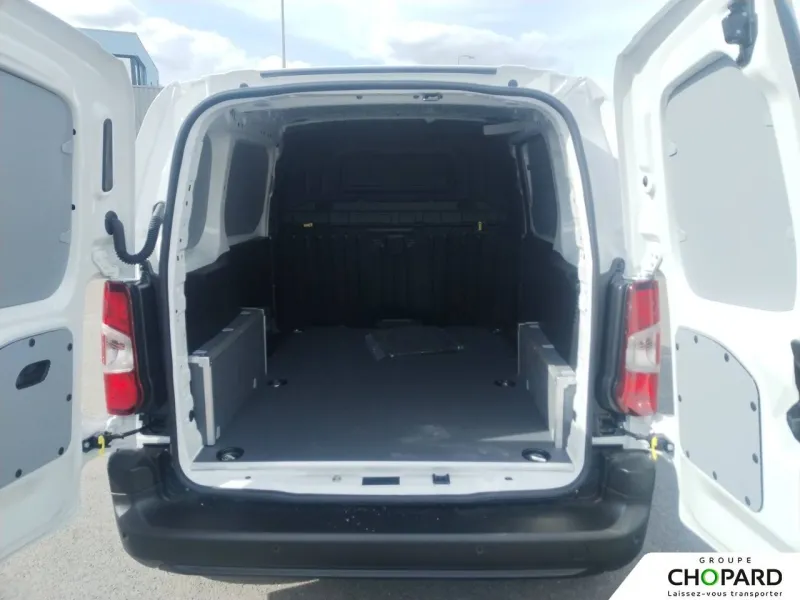 Image secondaire du véhicule 9