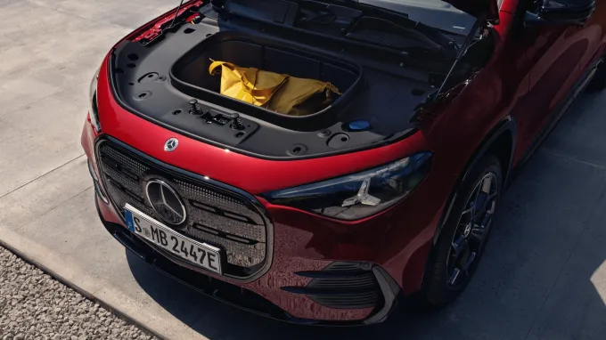 Mercedes GLA : frunk avant
