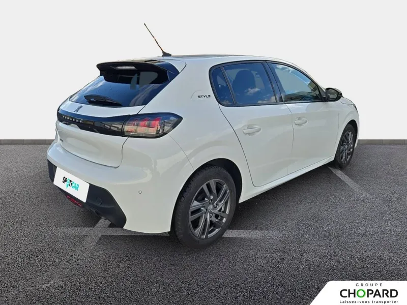 Image secondaire du véhicule 4