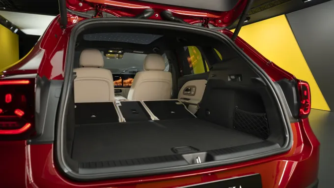 Mercedes GLA : coffre banquette rabattue