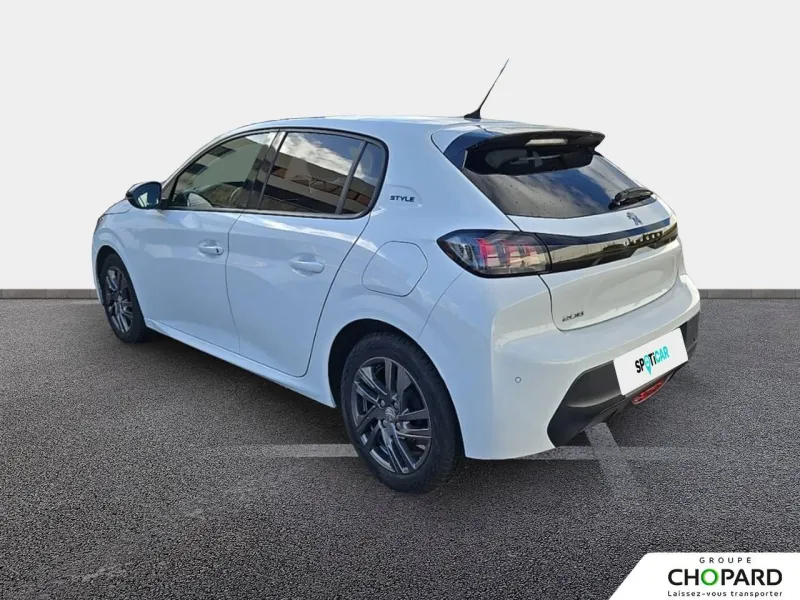 Image secondaire du véhicule 8