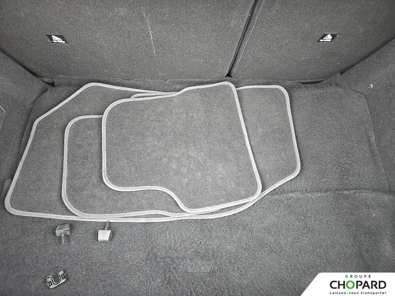 Image secondaire du véhicule 9