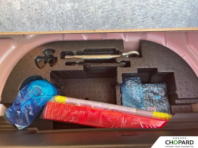 Image secondaire du véhicule 25