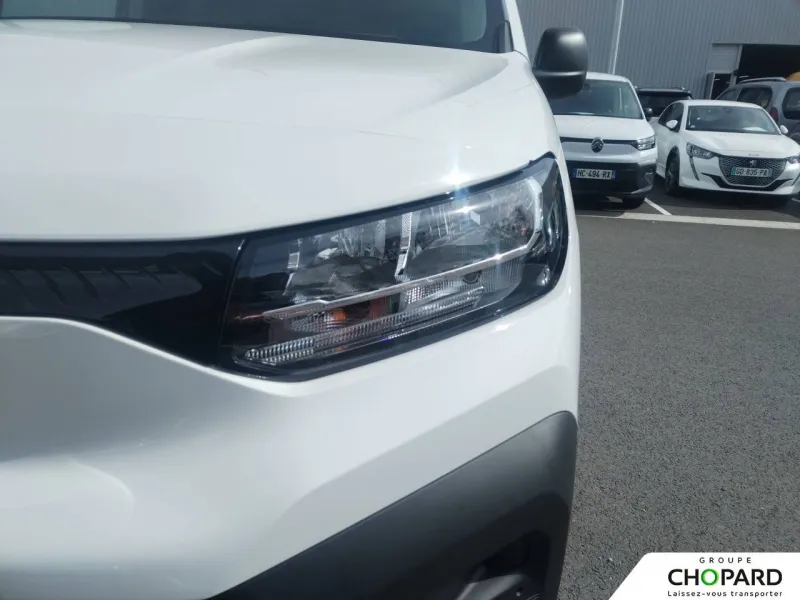 Image secondaire du véhicule 23