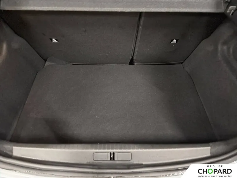 Image secondaire du véhicule 10