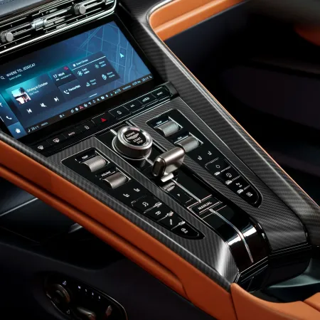 Aston Martin DB12 : console centrale