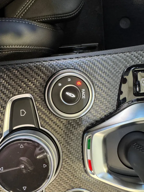 Image secondaire du véhicule 14