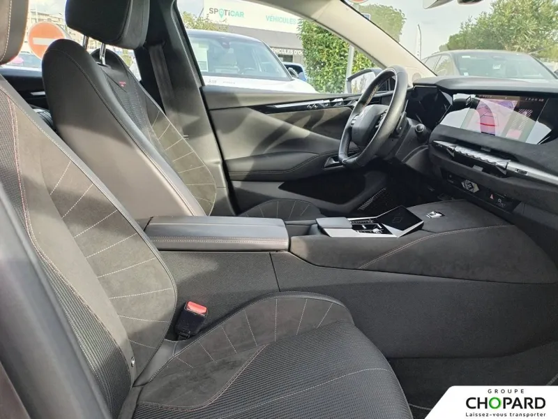 Image secondaire du véhicule 6