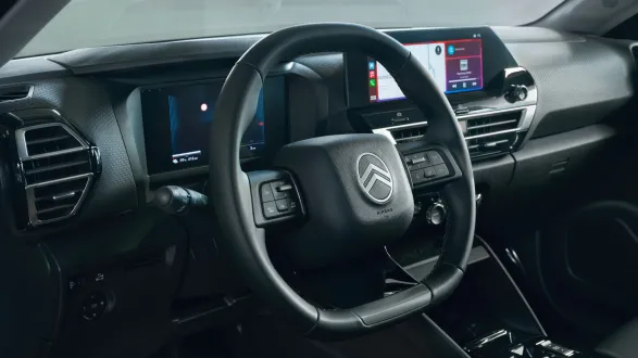 Citroën C4 2025 : poste de conduite