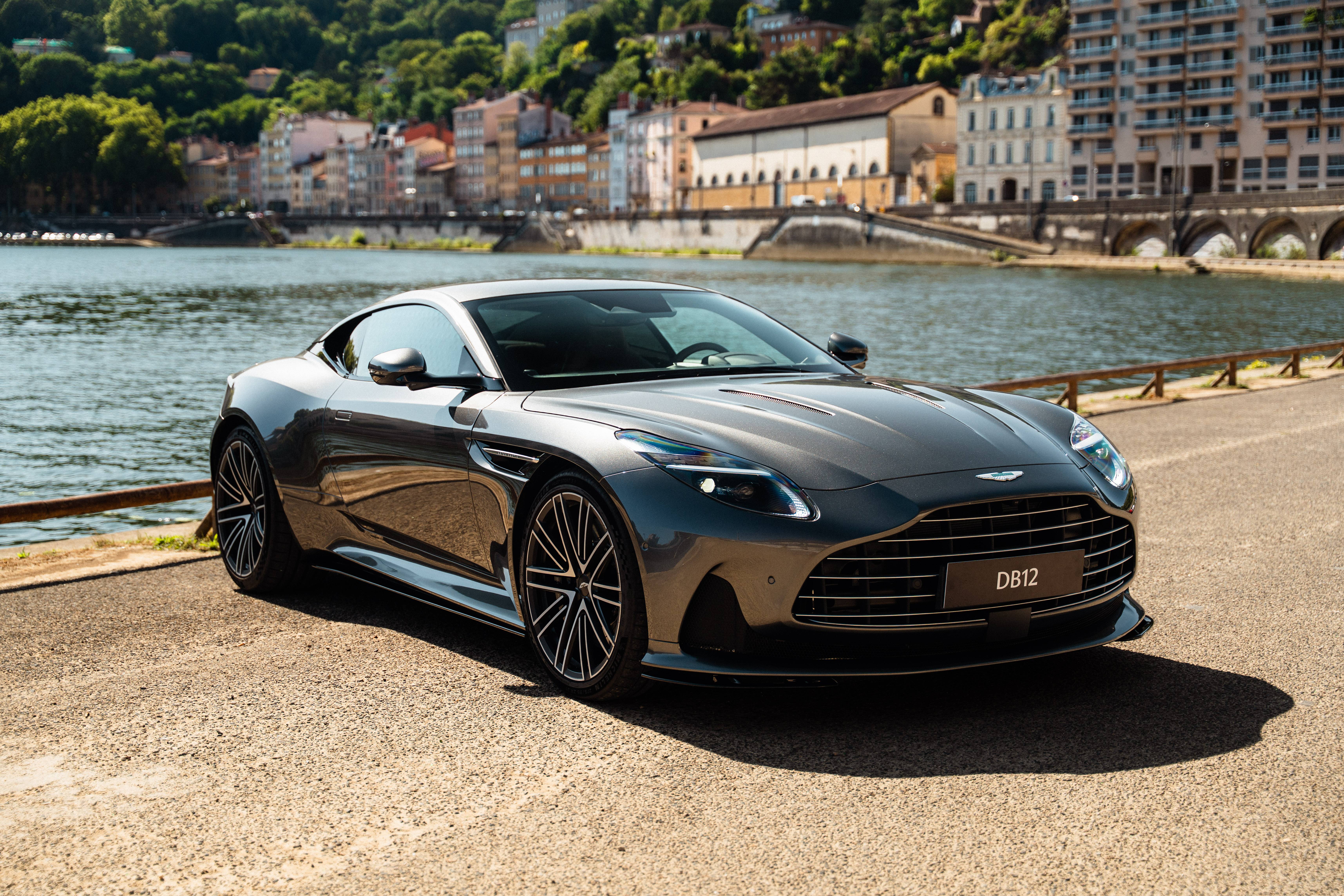 DB12 COUPE DB12 Coup&eacute; 4.0 Biturbo V8