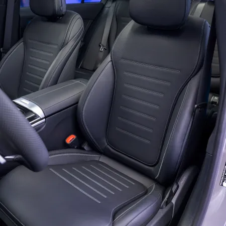 Mercedes Classe C : siège avant
