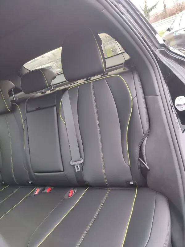 Image secondaire du véhicule 10