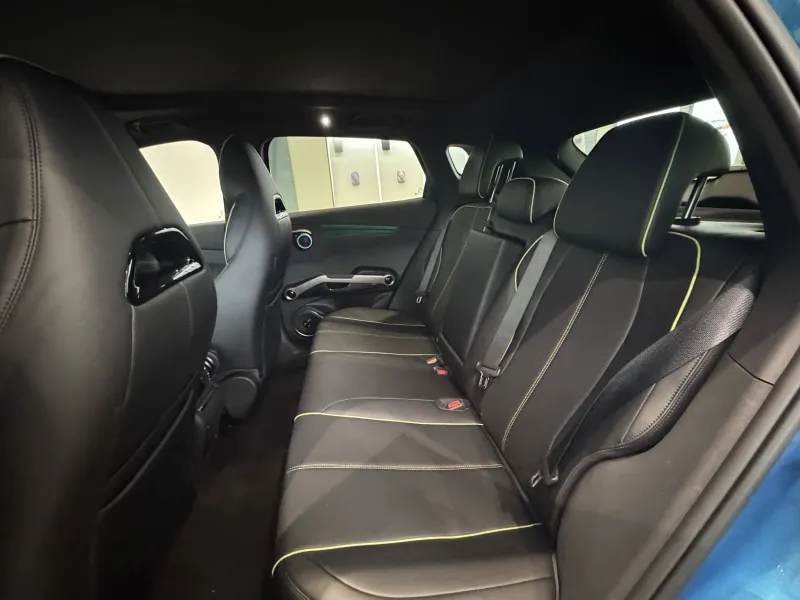 Image secondaire du véhicule 13