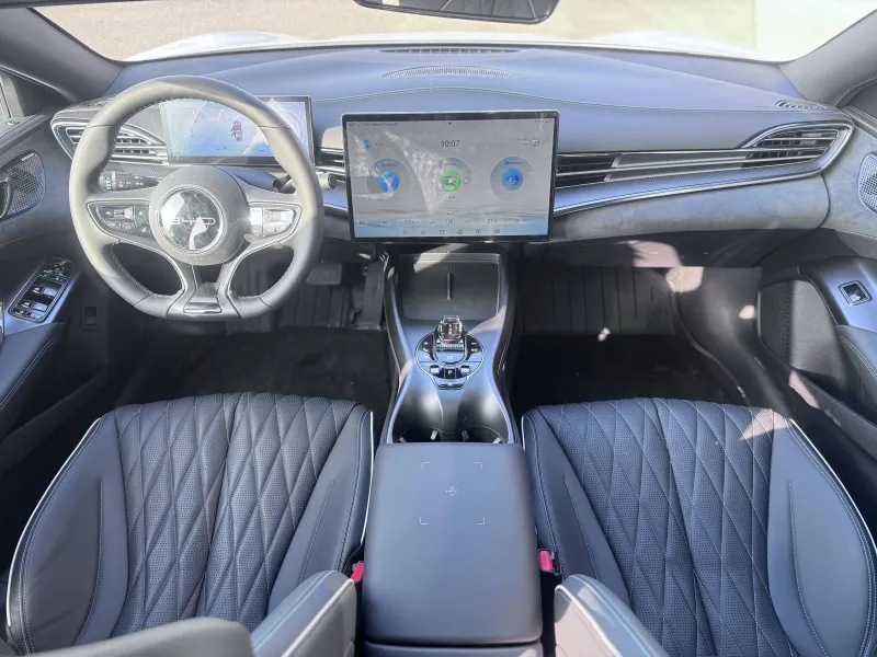 Image secondaire du véhicule 8