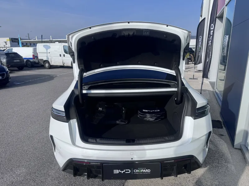 Image secondaire du véhicule 12