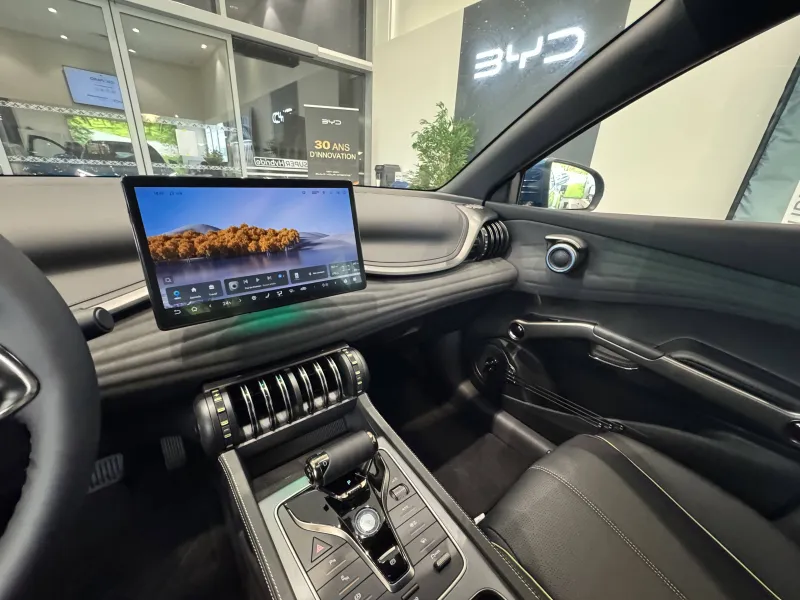 Image secondaire du véhicule 10