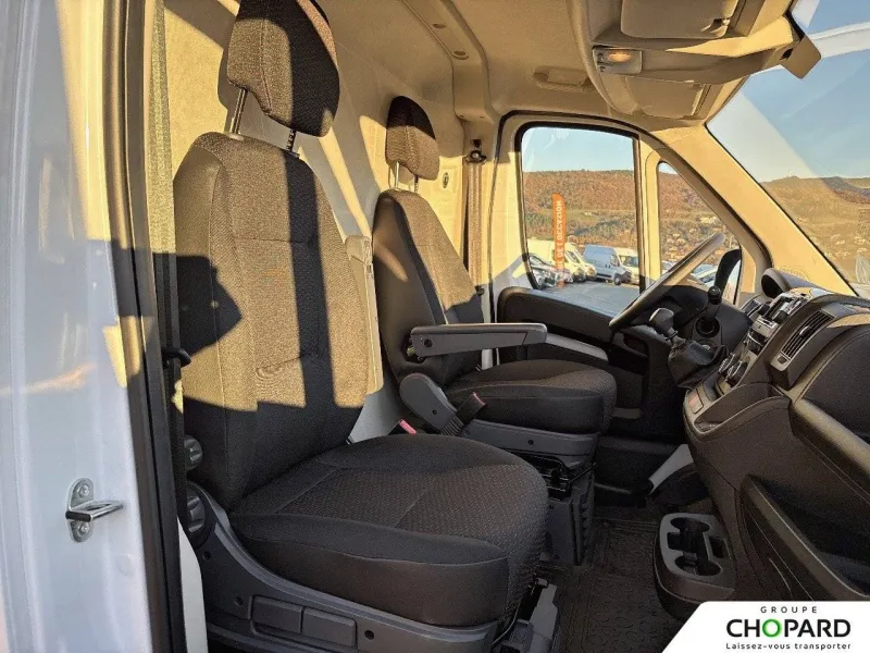 Image secondaire du véhicule 14