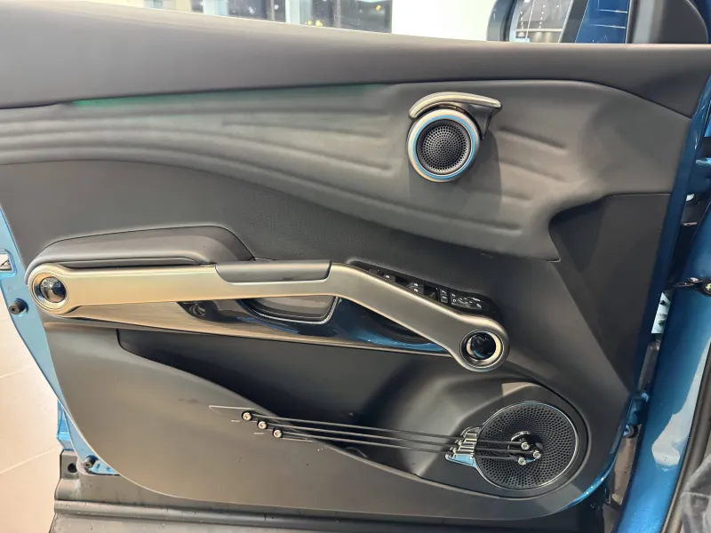 Image secondaire du véhicule 9