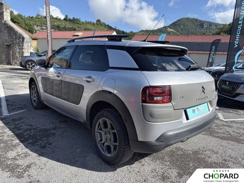 Image secondaire du véhicule 8