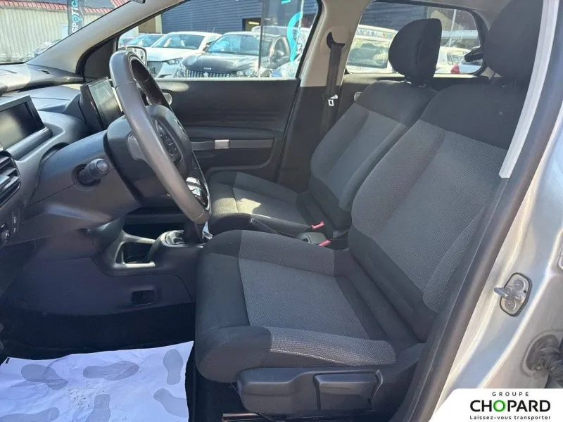 Image secondaire du véhicule 10