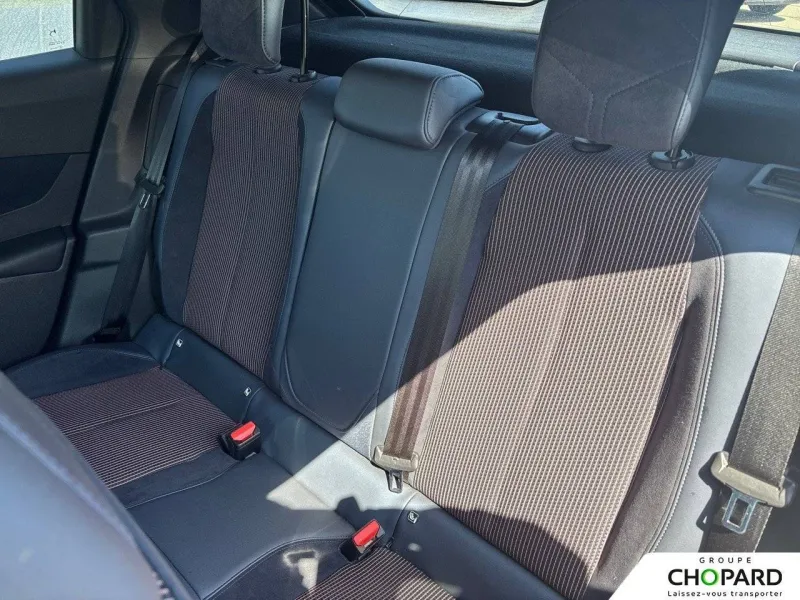 Image secondaire du véhicule 11