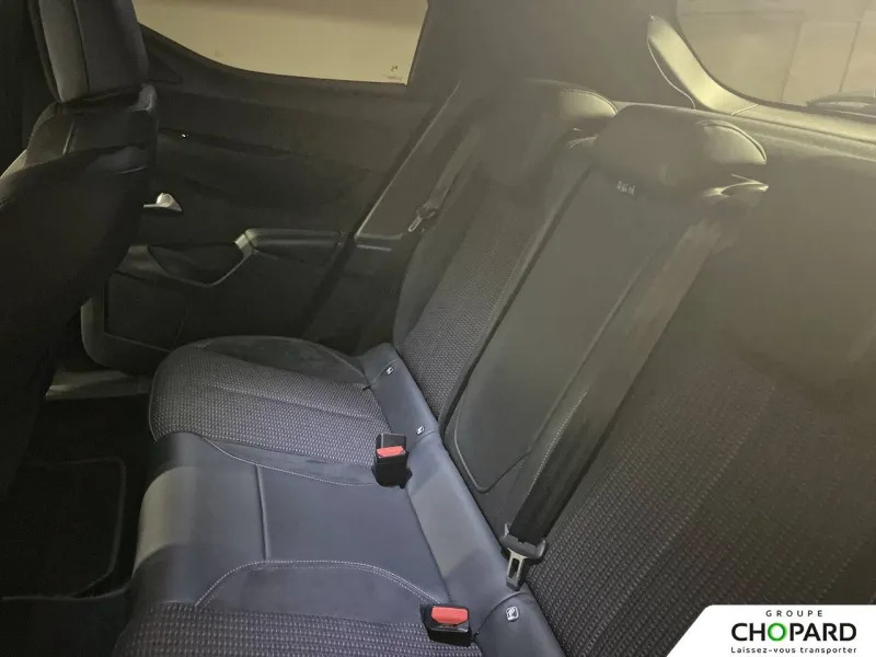 Image secondaire du véhicule 11