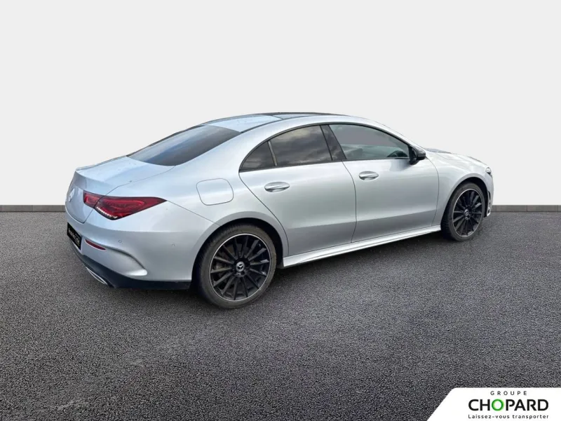 Image secondaire du véhicule 4