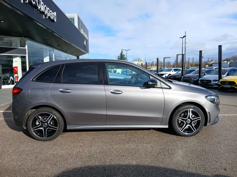 Image secondaire du véhicule 4