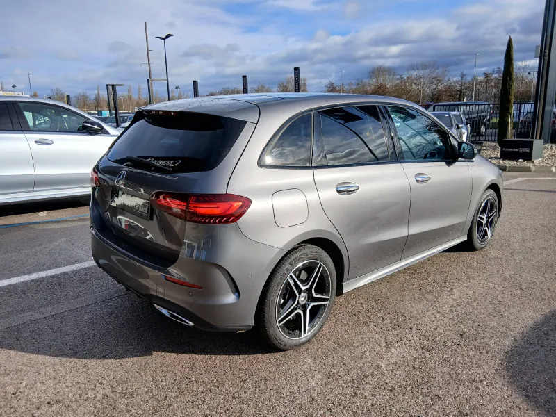 Image secondaire du véhicule 5