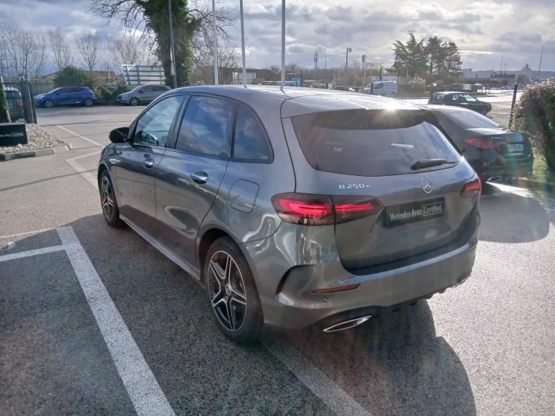 Image secondaire du véhicule 7