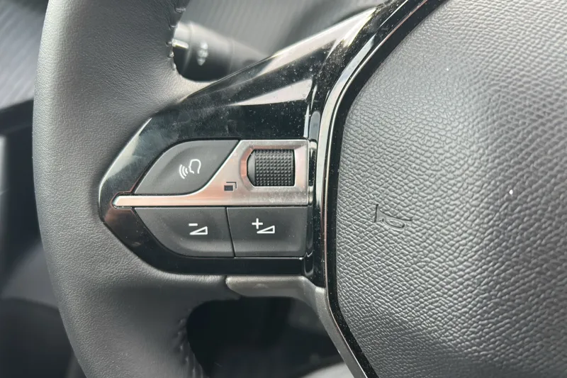 Image secondaire du véhicule 9