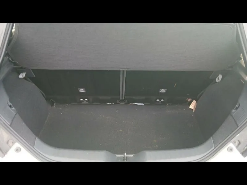 Image secondaire du véhicule 10