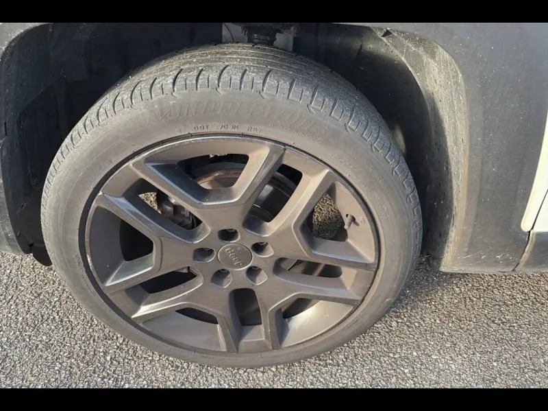 Image secondaire du véhicule 14