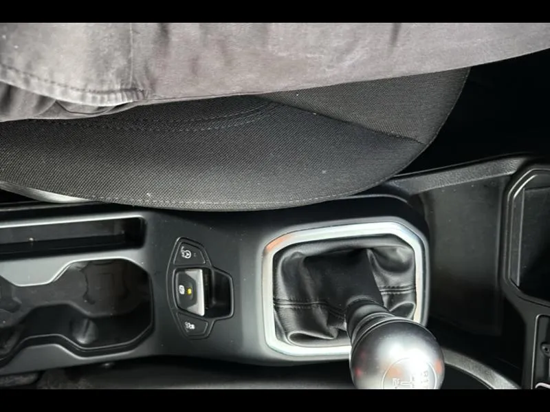 Image secondaire du véhicule 21