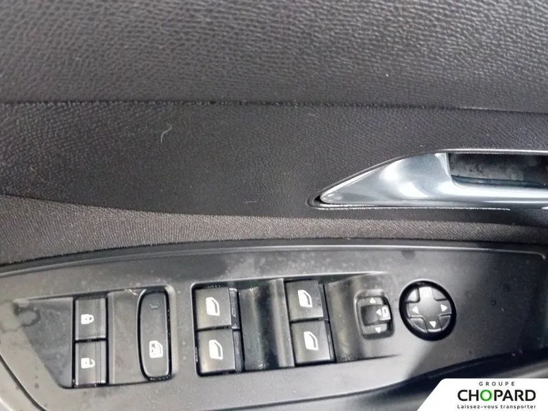 Image secondaire du véhicule 12