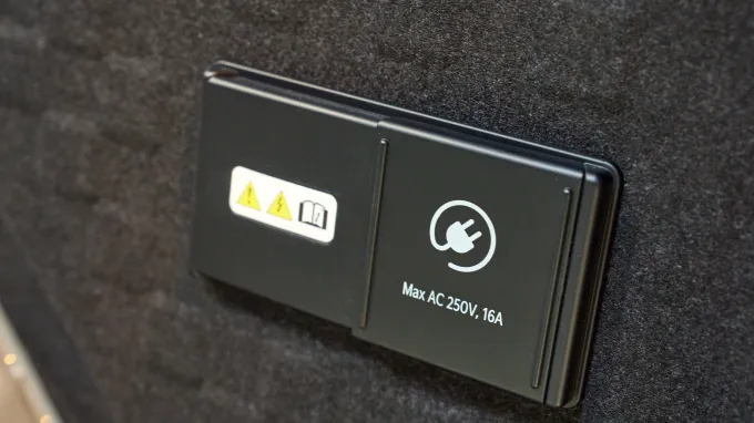 Kia PV7 : Recharge