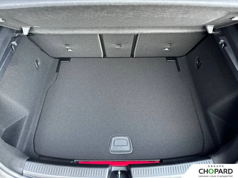 Image secondaire du véhicule 9