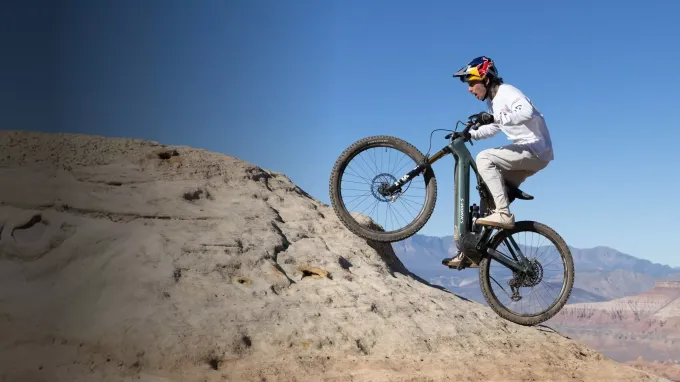 Specialized Turbo Levo R : canyon