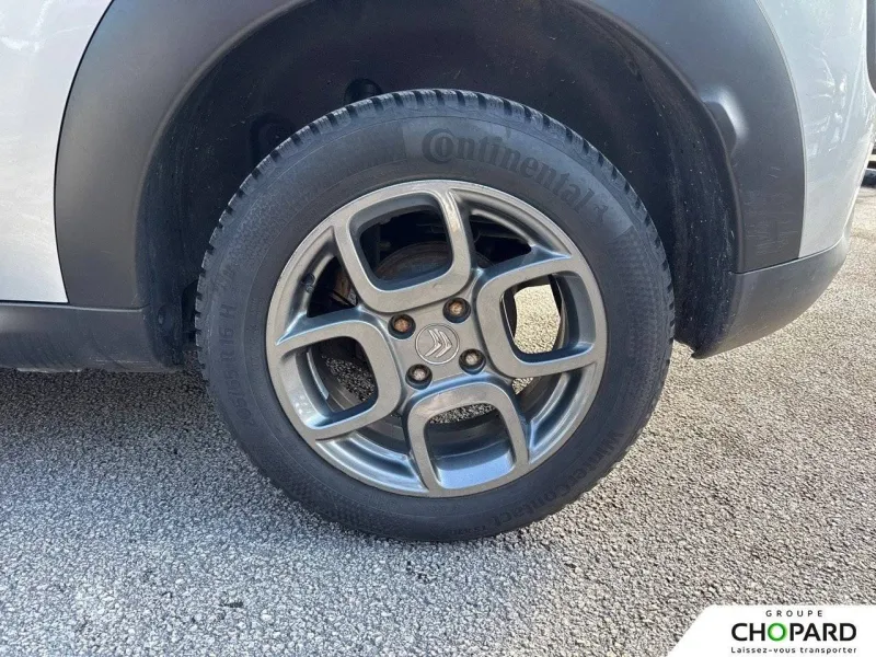 Image secondaire du véhicule 12