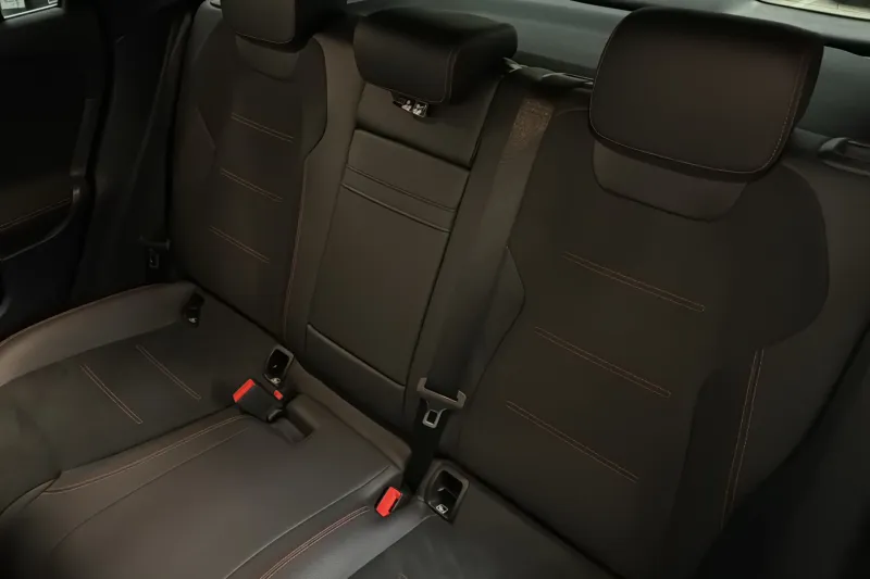 Image secondaire du véhicule 12