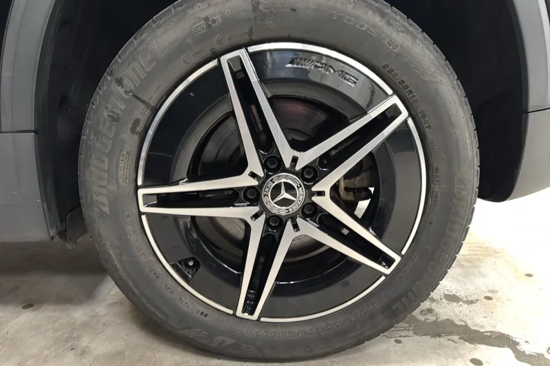 Image secondaire du véhicule 13