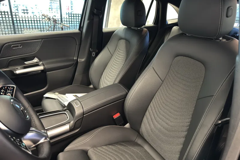 Image secondaire du véhicule 11