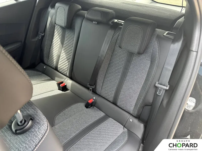 Image secondaire du véhicule 19