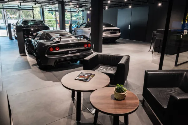 Lotus Cannes