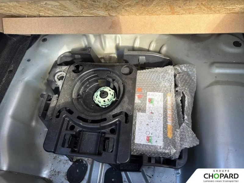 Image secondaire du véhicule 13