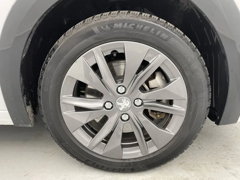 Image secondaire du véhicule 34