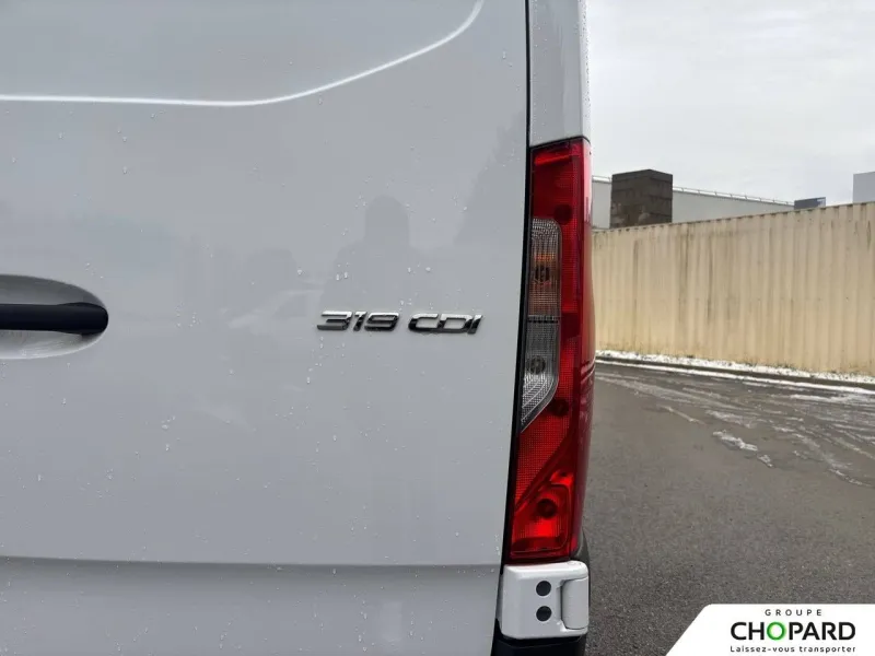 Image secondaire du véhicule 24